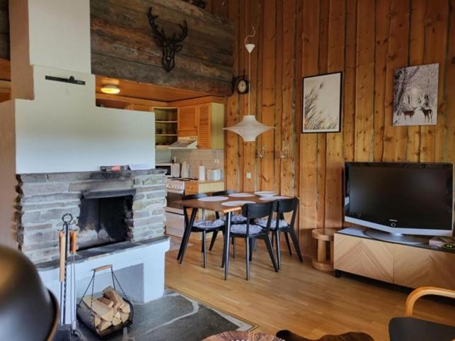 Chill Cave - Logwood Cottage Ruka Luaran gambar